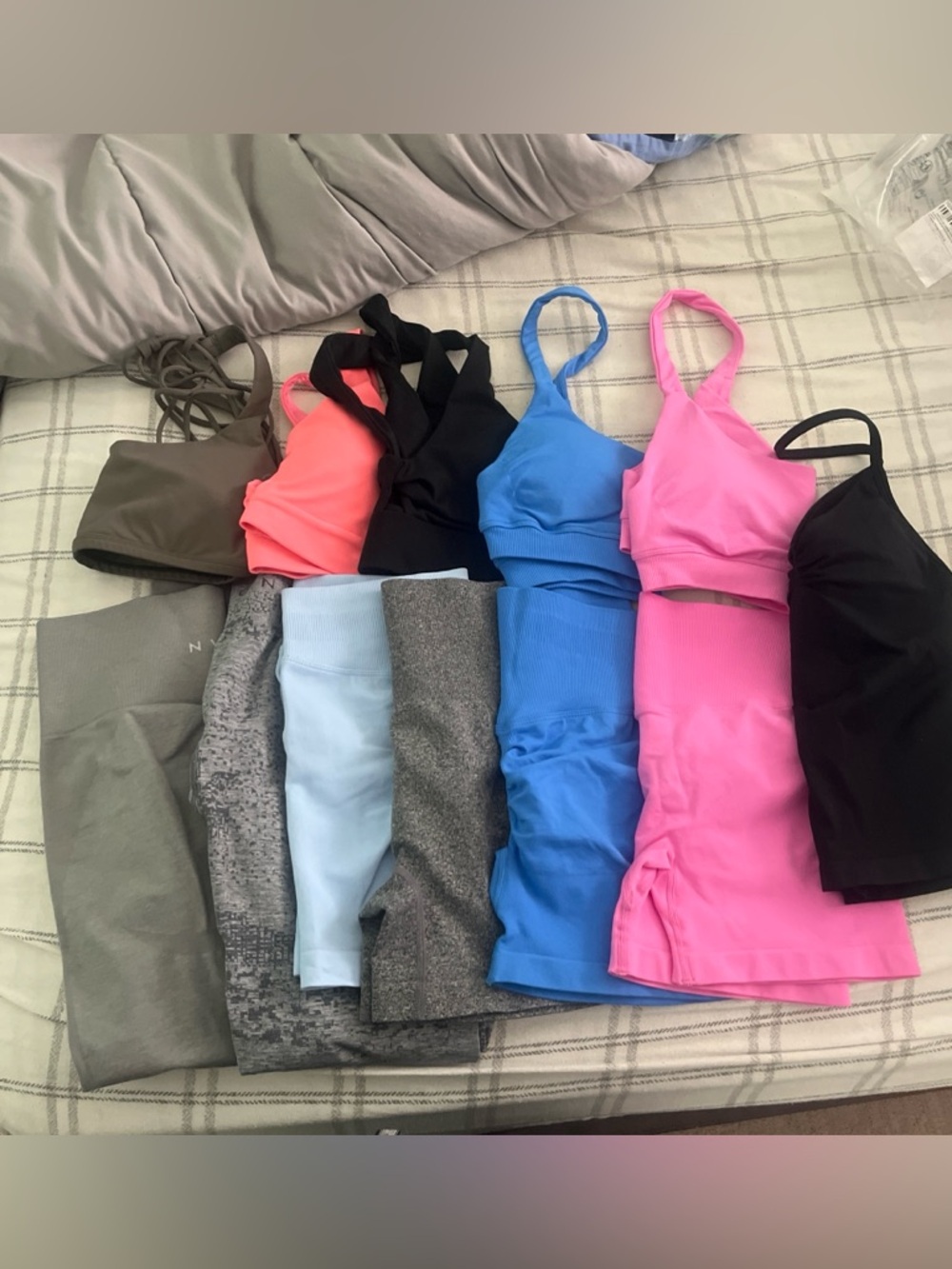 Women’s activewear bundle